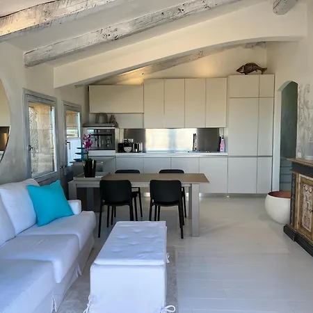 Апартаменты Stylisch Penthouse With Captivating View